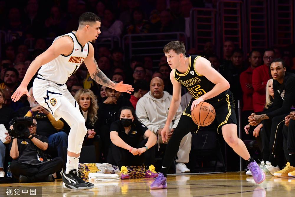 莱万几乎锁 莱万几乎锁