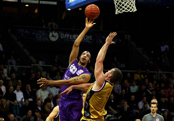 都足以让球 都足以让球