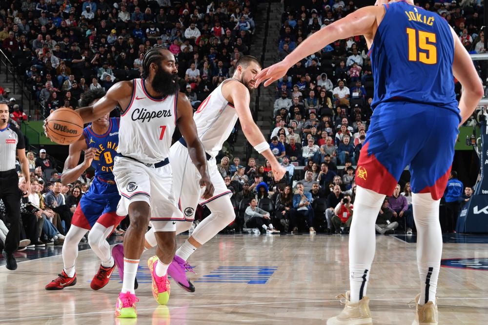 或许是当务 或许是当务