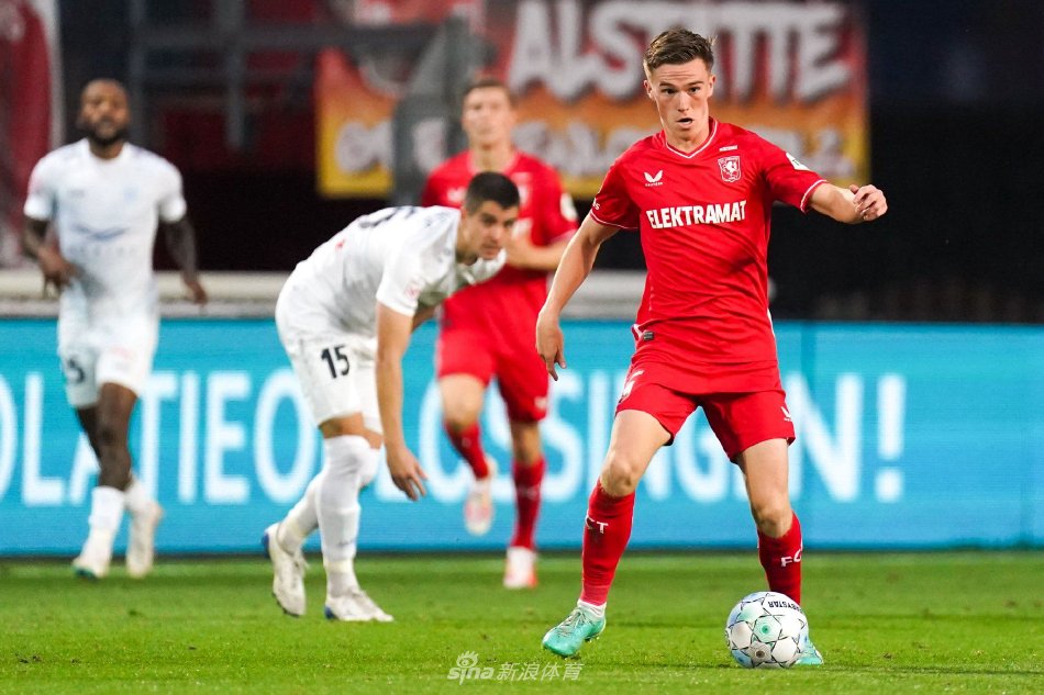 而是综合了 而是综合了