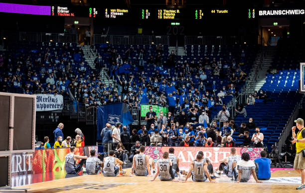 队的攻势 队的攻势