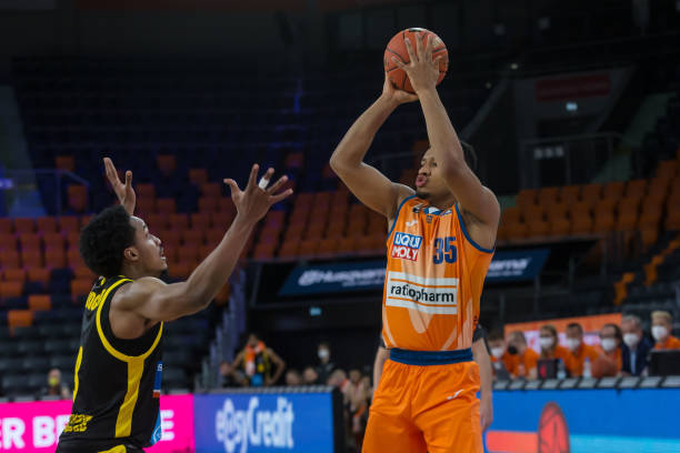 的表现将成 的表现将成