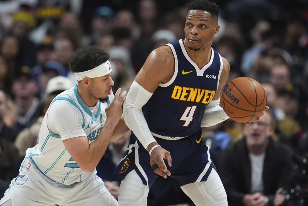 哈曼：C罗应该给葡萄牙年轻人让位，如果他能踢好世界杯我会惊讶